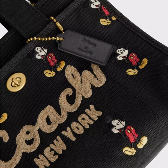 Disney x COACH Chic Cargo Tote 20: Versatile & 2-Way Carry - Picture 5 of 6